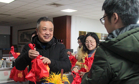 员工关怀  爱在大众彩票